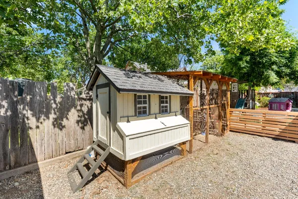 $649,999 | 642 E Street, Lincoln, CA 95648