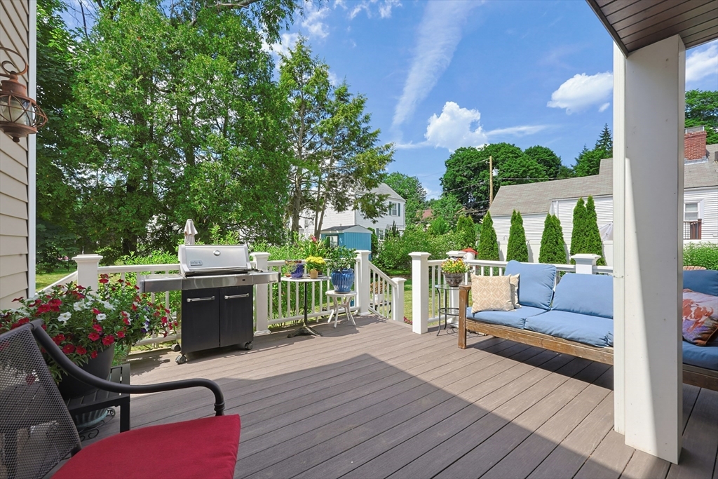 11 Hatfield Road Newton, MA 02465 - Photo 31 of 37