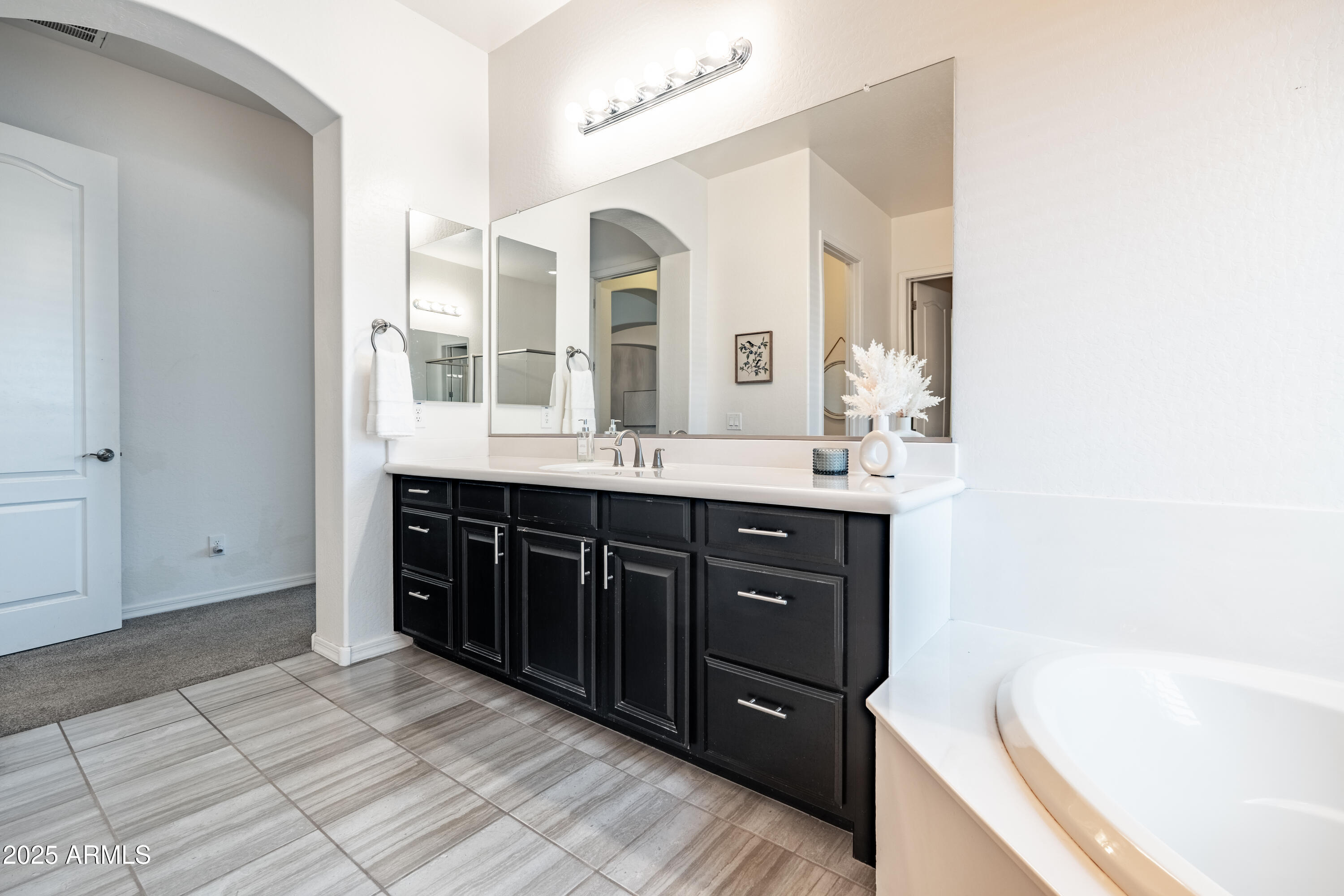 19598 Walnut Road Queen Creek, AZ 85142 - Photo 24 of 49 primary bathroom ensuite