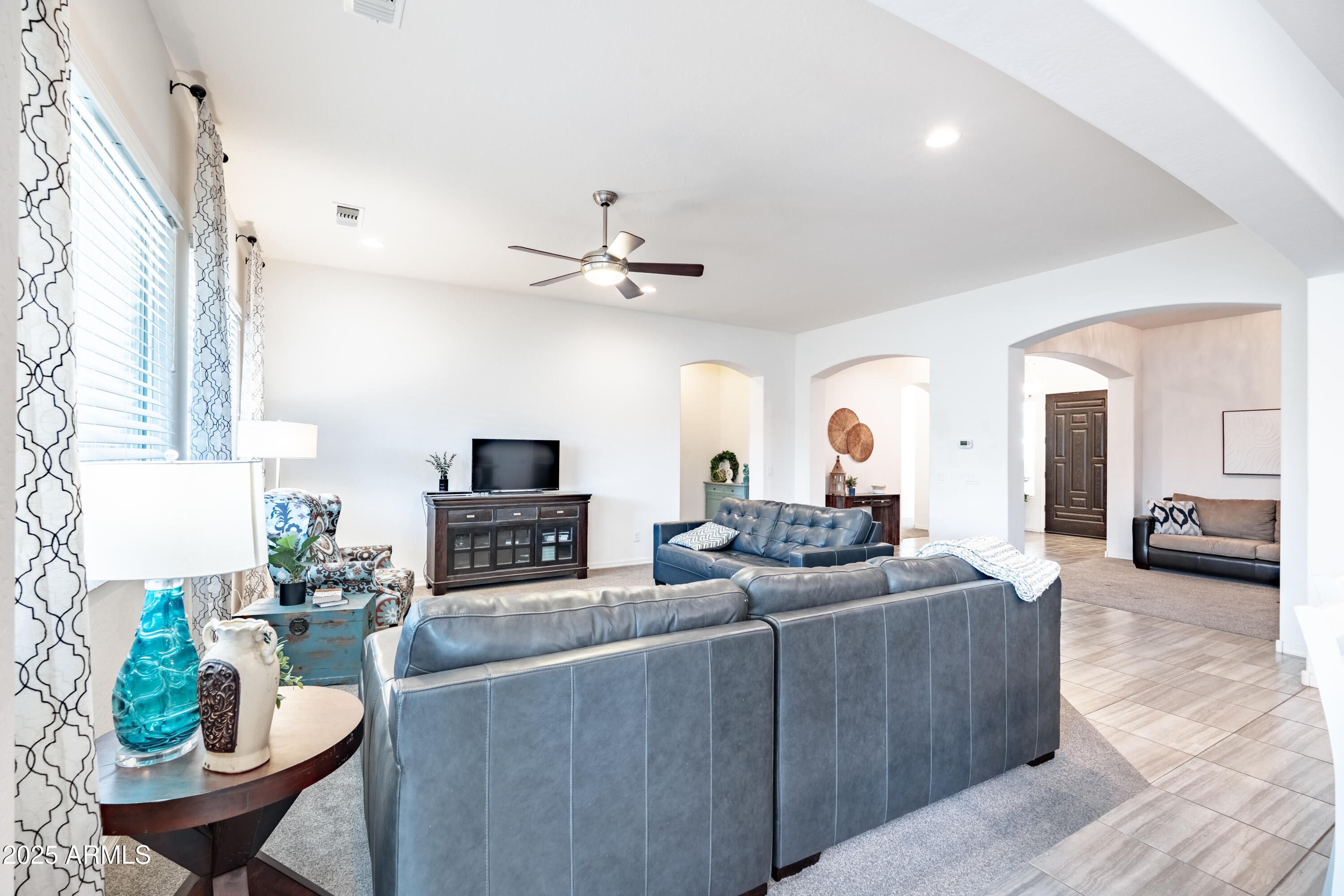 19598 Walnut Road Queen Creek, AZ 85142 - Photo 9 of 49 great room layout
