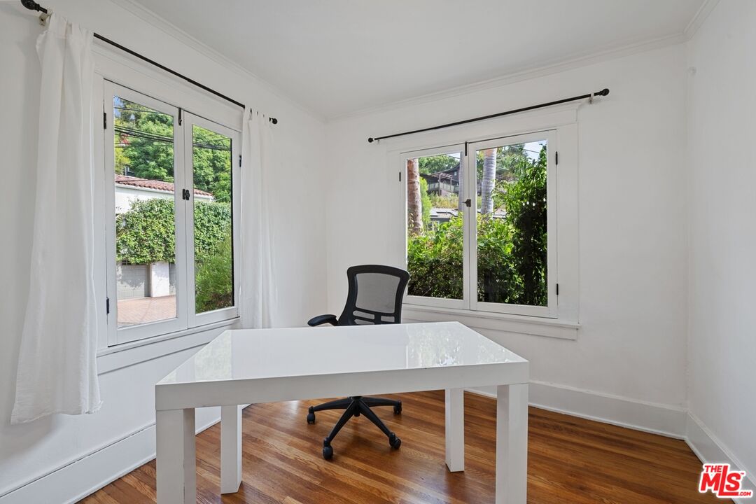 2001 Pinehurst Road, Unit 2 Los Angeles, CA 90068 - Photo 6 of 15