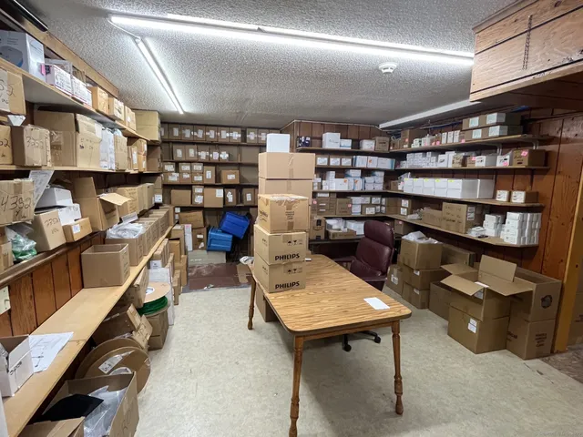 $599,900 | 284 Merrow Road, Tolland, CT 06084