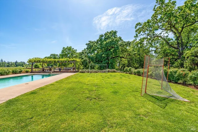 $7,500,000 | 1079 Hedgeside Avenue, Napa, CA 94558