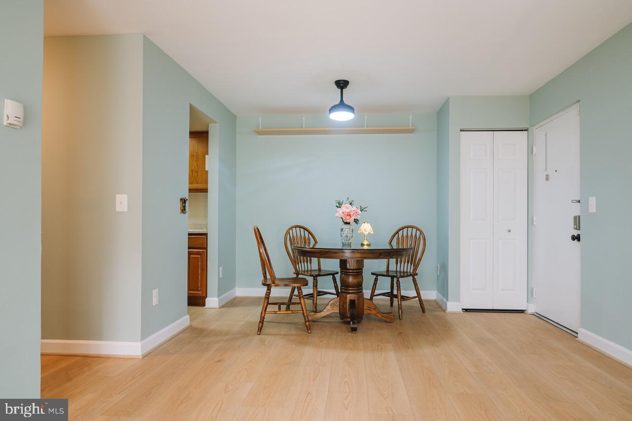 14805 Rydell Road, Unit B2 Centreville, VA 20121 - Photo 6 of 19