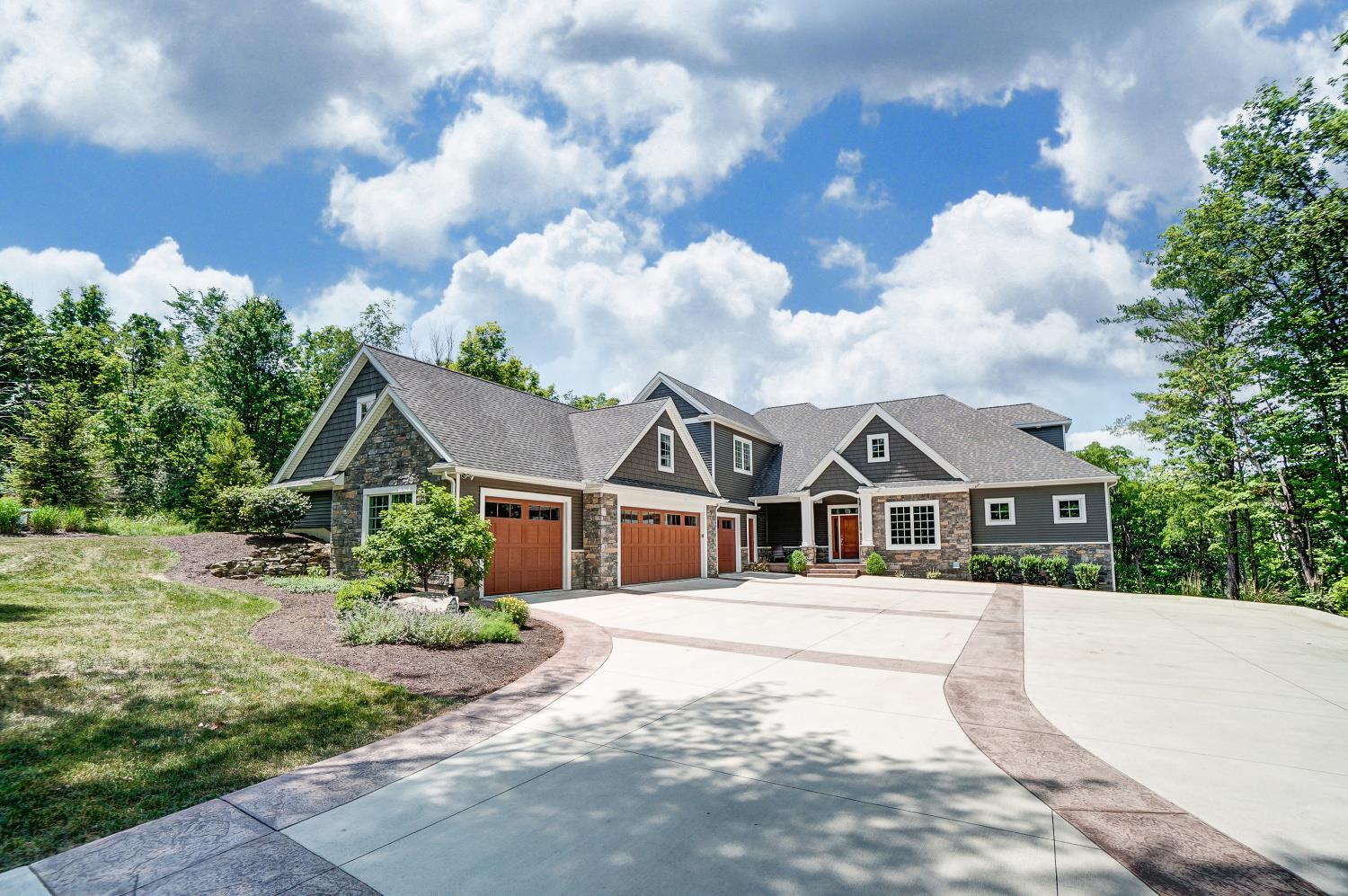 18077 Richey Lane Huntertown, IN 46748 - Photo 1 of 36