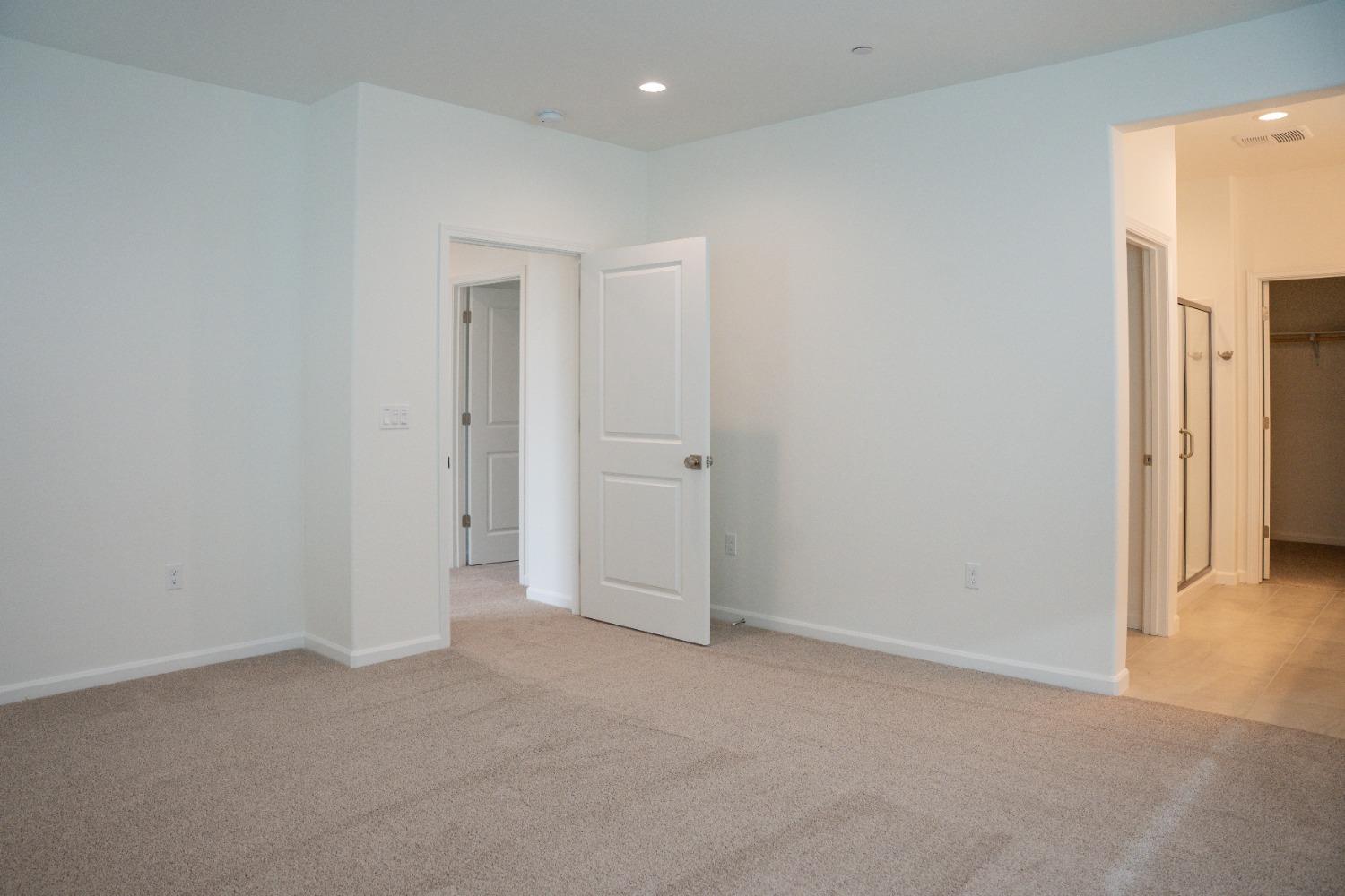 694 Thomas Way Madera, CA 93636 - Photo 12 of 27