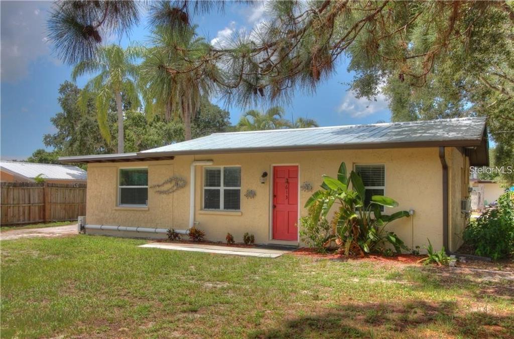 613 Shore Road Nokomis, FL 34275 - Photo 1 of 8