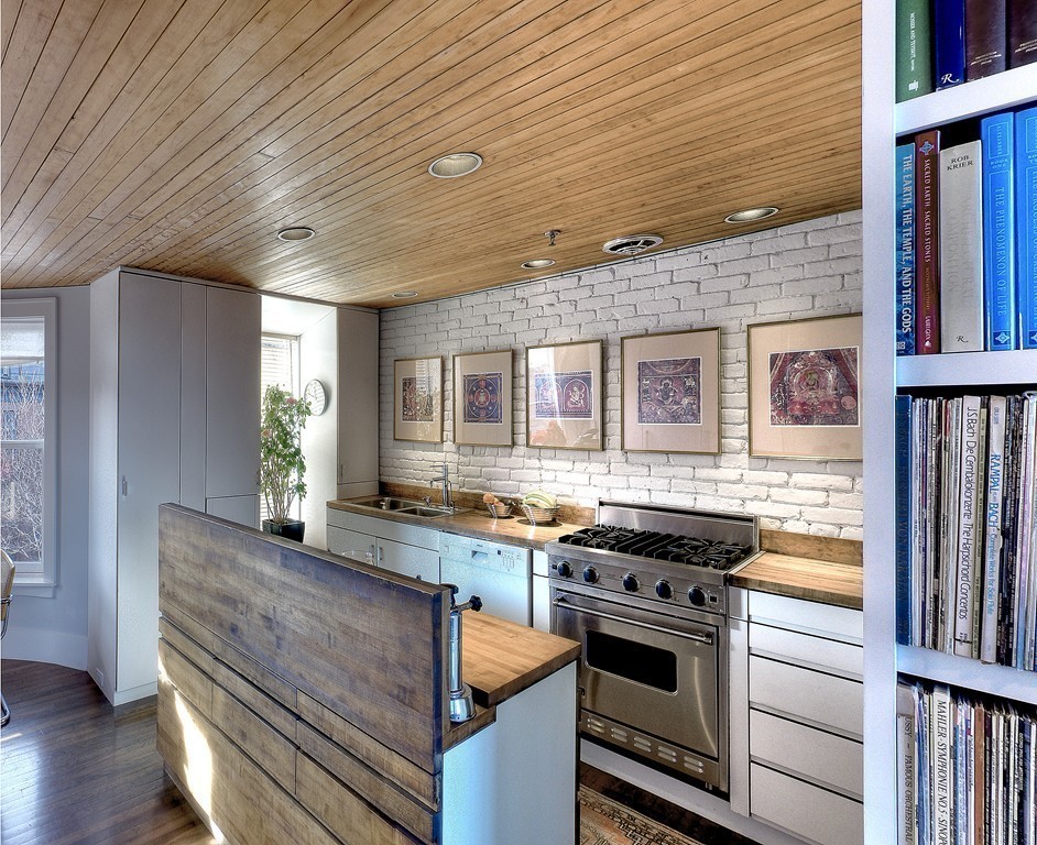 51 Rutland Square, Unit 2 Boston, MA 02118 - Photo 8 of 24 Gallery Image 8