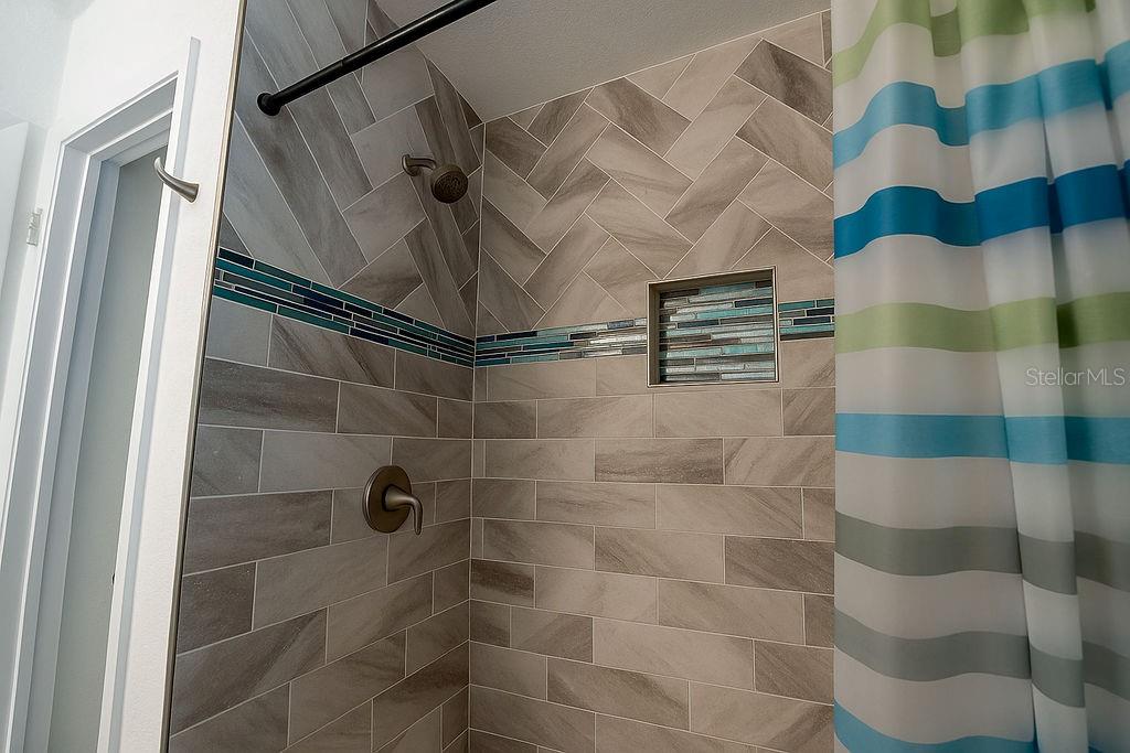 252 Lake Link Road Winter Haven, FL 33884 - Photo 9 of 25