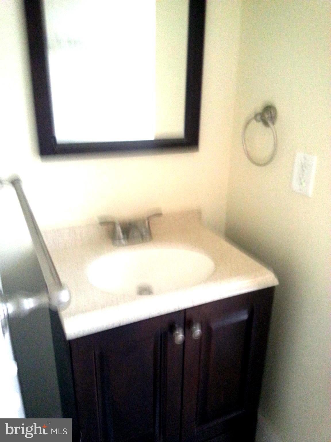 4000 Chatham Road Baltimore, MD 21207 - Photo 11 of 20 Bath