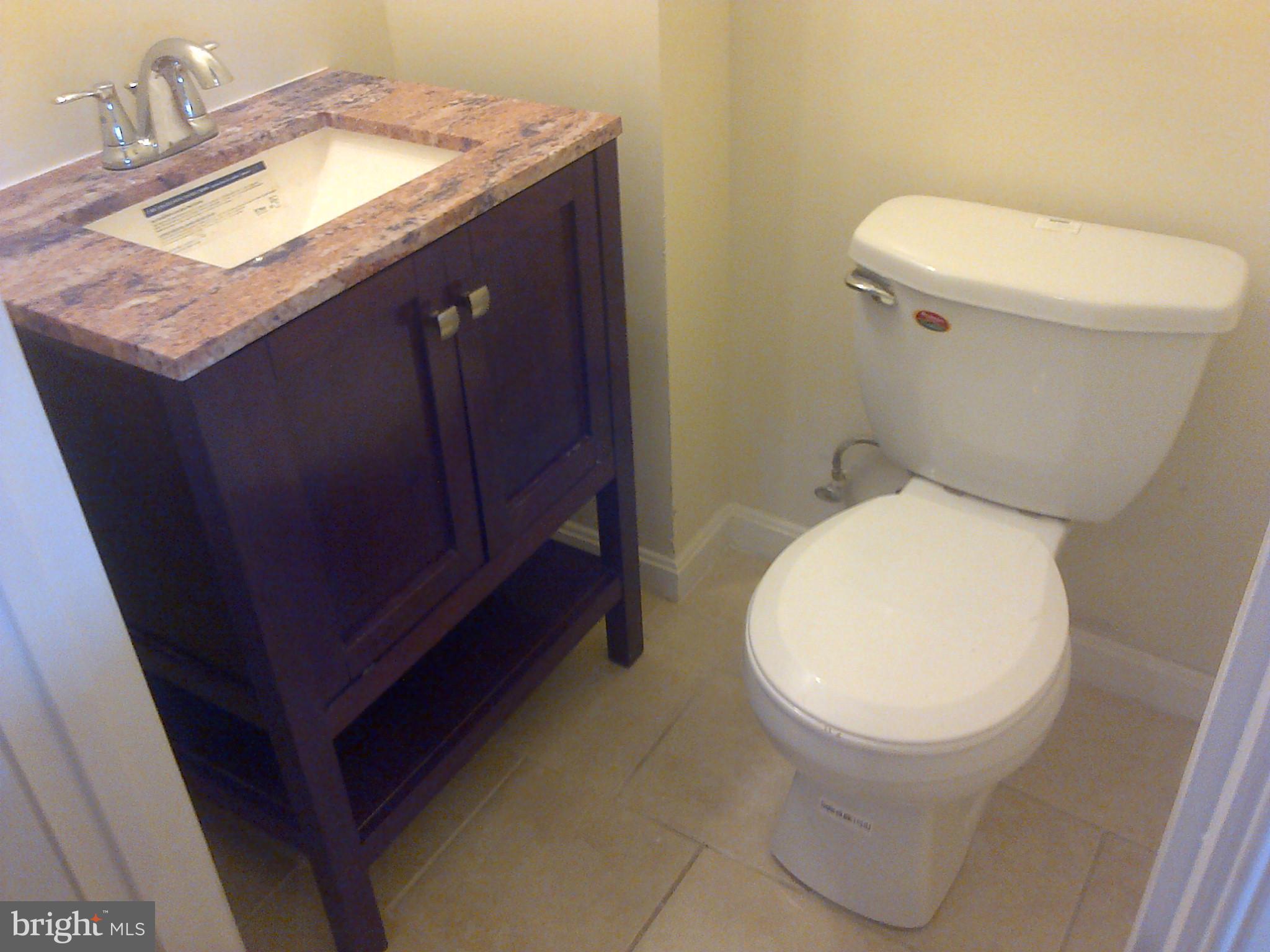 4000 Chatham Road Baltimore, MD 21207 - Photo 9 of 20 Bath
