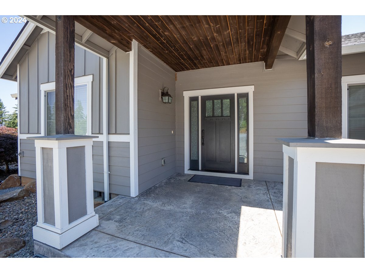 14140 South Spangler Road Oregon City, OR 97045 - Photo 3 of 48