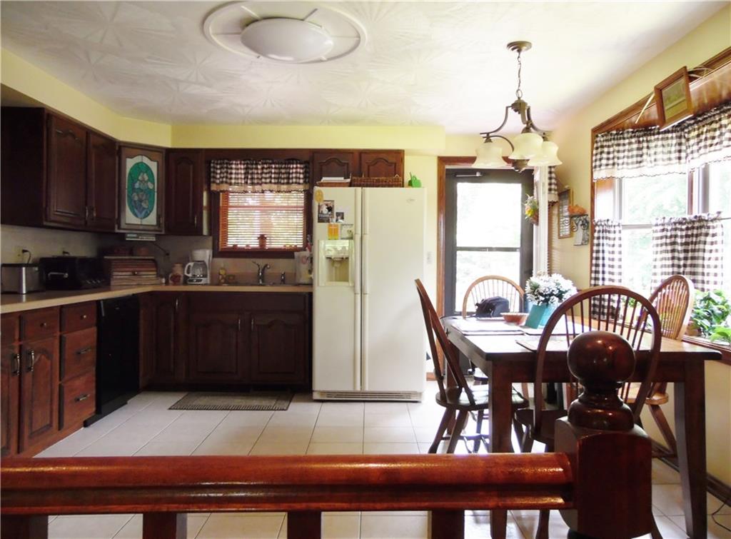 185 Bonniebrook Road Butler, PA 16002 - Photo 9 of 25 Gallery Image 9