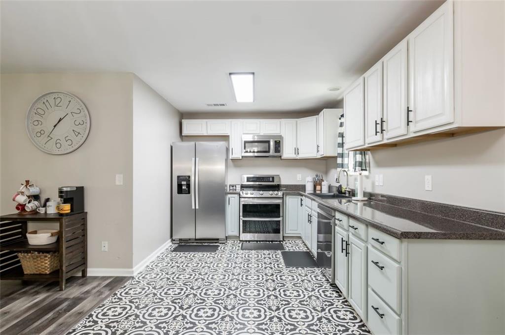 608 Wayside Road Rome, GA 30161 - Photo 8 of 26