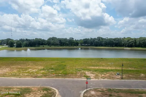 $377,300 | 109 Sea Is Lane, Youngsville, LA 70592