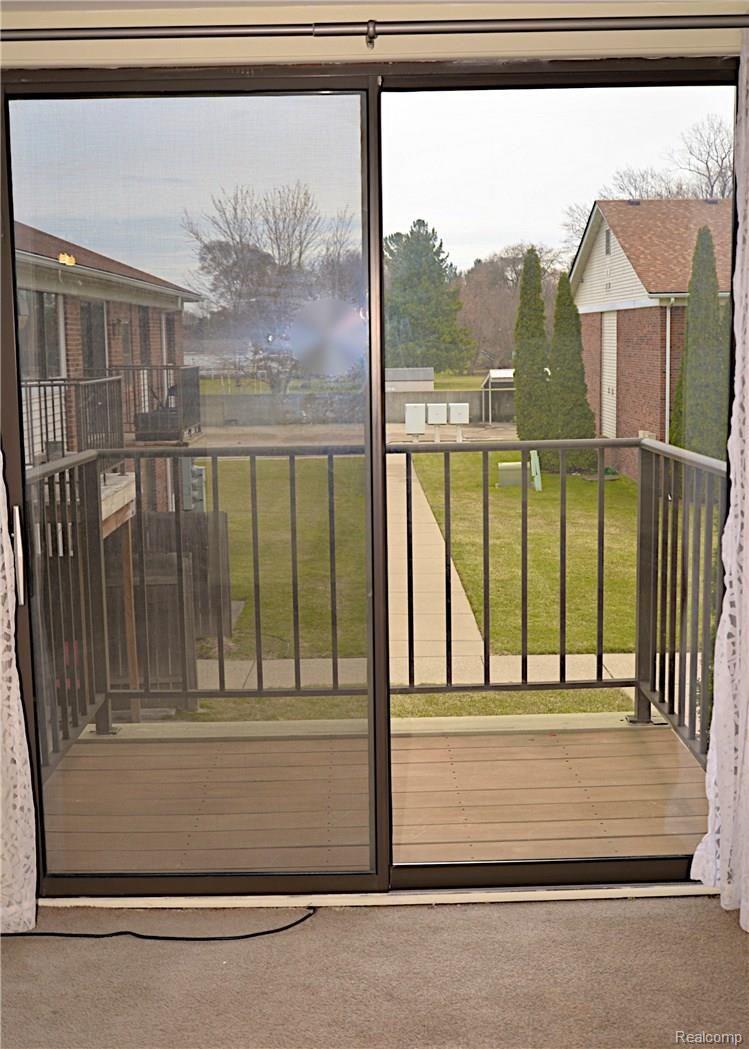 43298 Mound Road, Unit 207 Sterling Heights, MI 48314 - Photo 12 of 13 DSC_3675.jpg