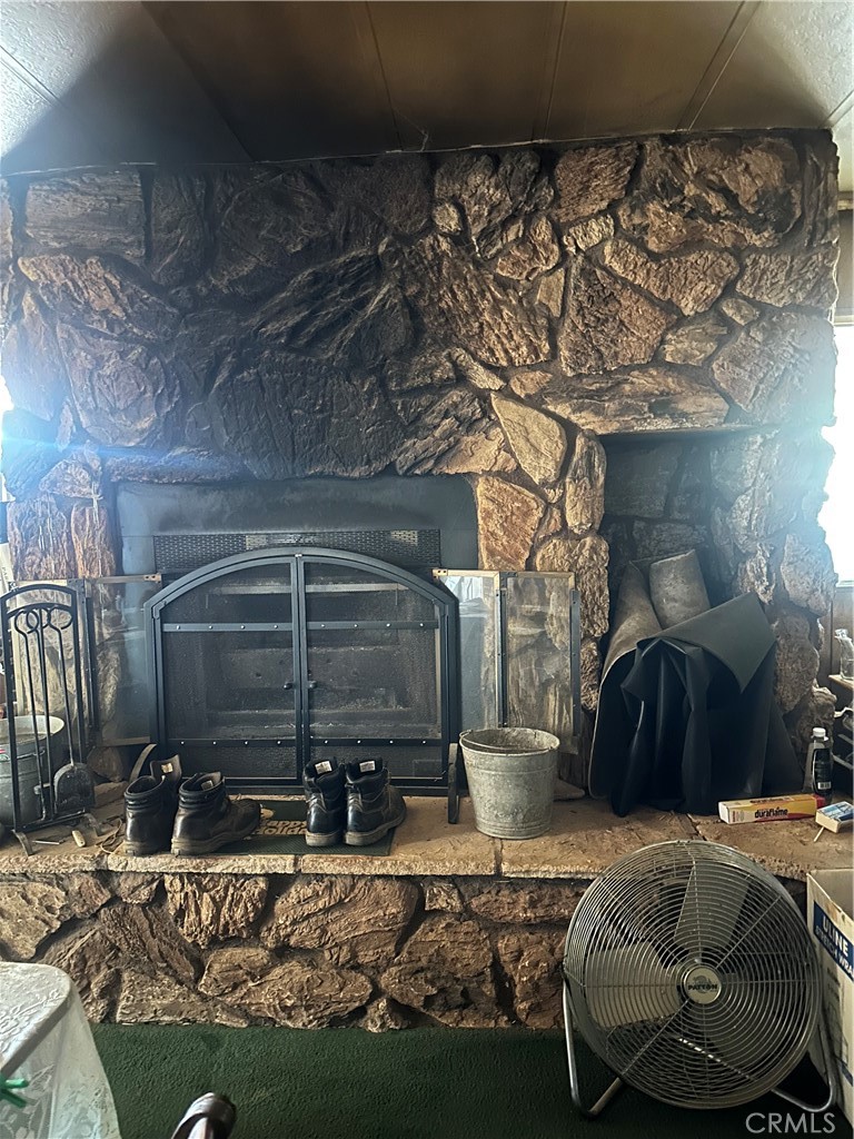 21520 Gold Valley Road Perris, CA 92570 - Photo 7 of 18 Wood burning FP