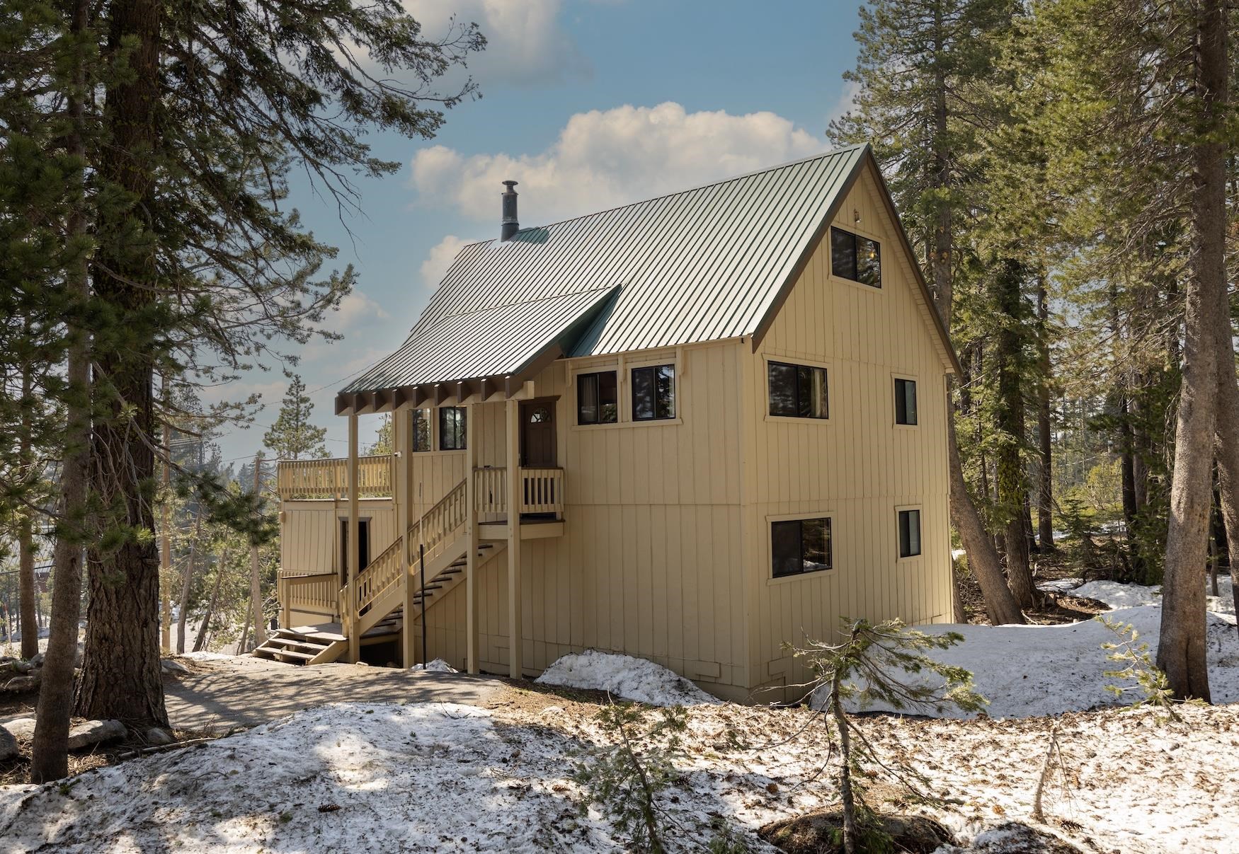 7704 Cascade Road Soda Springs, CA 95728 - Photo 8 of 22 Gallery Image 8
