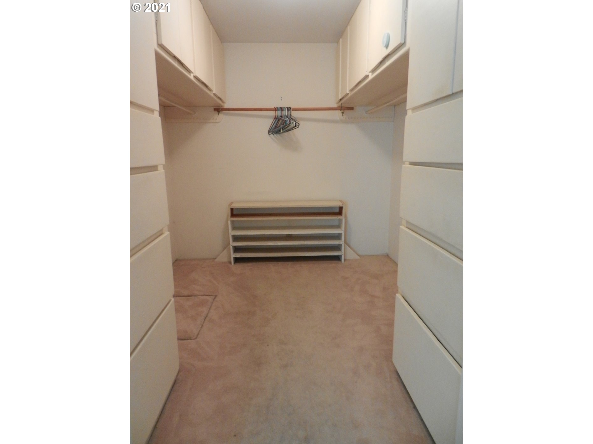 1136 Randolph Road Woodburn, OR 97071 - Photo 6 of 12 Gallery Image 6