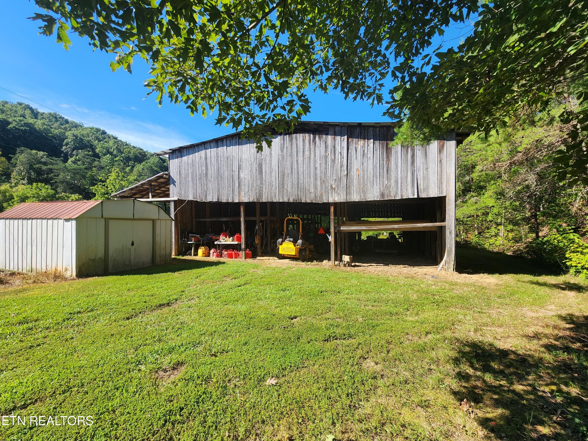 1641 Walker Ford Road Maynardville, TN 37807 - Photo 4 of 60 Gallery Image 4