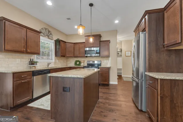 $469,000 | 9 Marvin Gardens, Sharpsburg, GA 30277