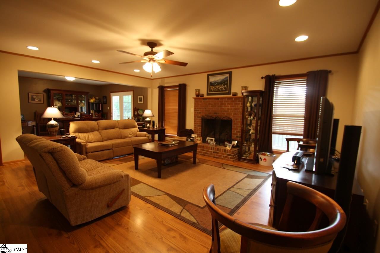 954 Goodwin Bridge Road Travelers Rest, SC 29690 - Photo 9 of 26
