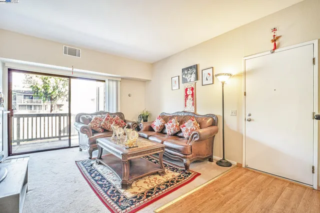 $524,900 | 3507 Buttonwood Terrace, Unit 203, Fremont, CA 94536