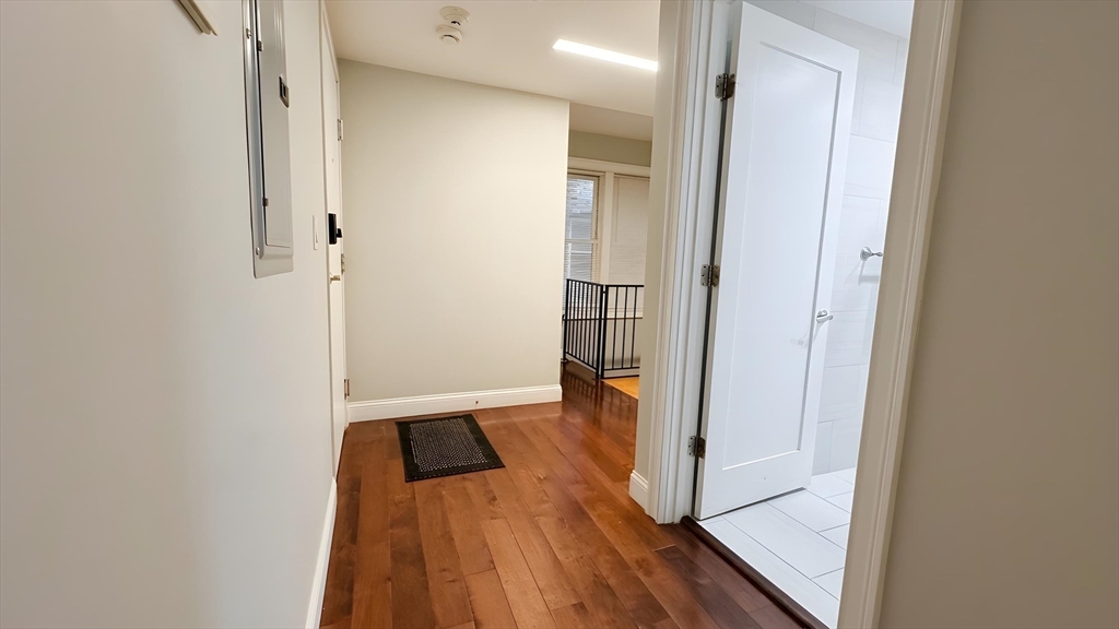 9 Anderson Street, Unit 1F Boston, MA 02114 - Photo 14 of 18