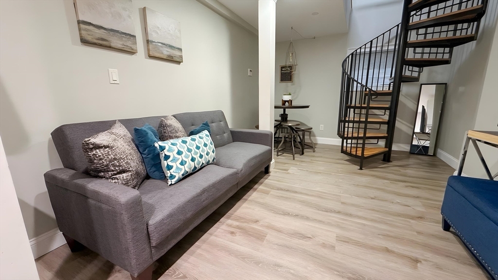 9 Anderson Street, Unit 1F Boston, MA 02114 - Photo 8 of 18