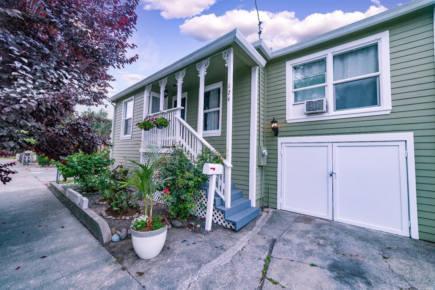 124 Hewett Street Santa Rosa, CA 95401 - Photo 1 of 1 Gallery Image 1