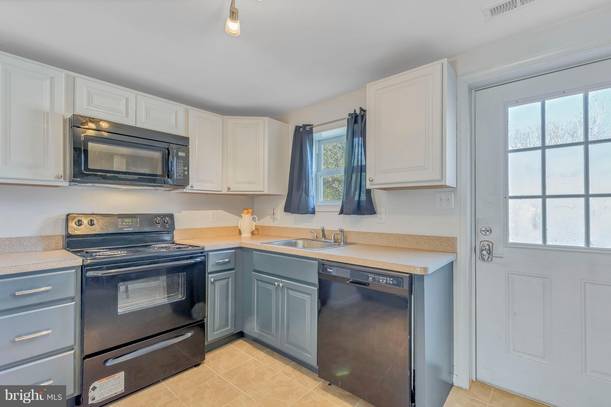 45461 Happyland Road Valley Lee, MD 20692 - Photo 8 of 23 Kitchen