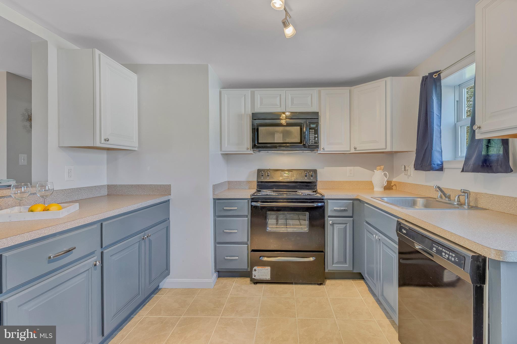 45461 Happyland Road Valley Lee, MD 20692 - Photo 9 of 23 Kitchen