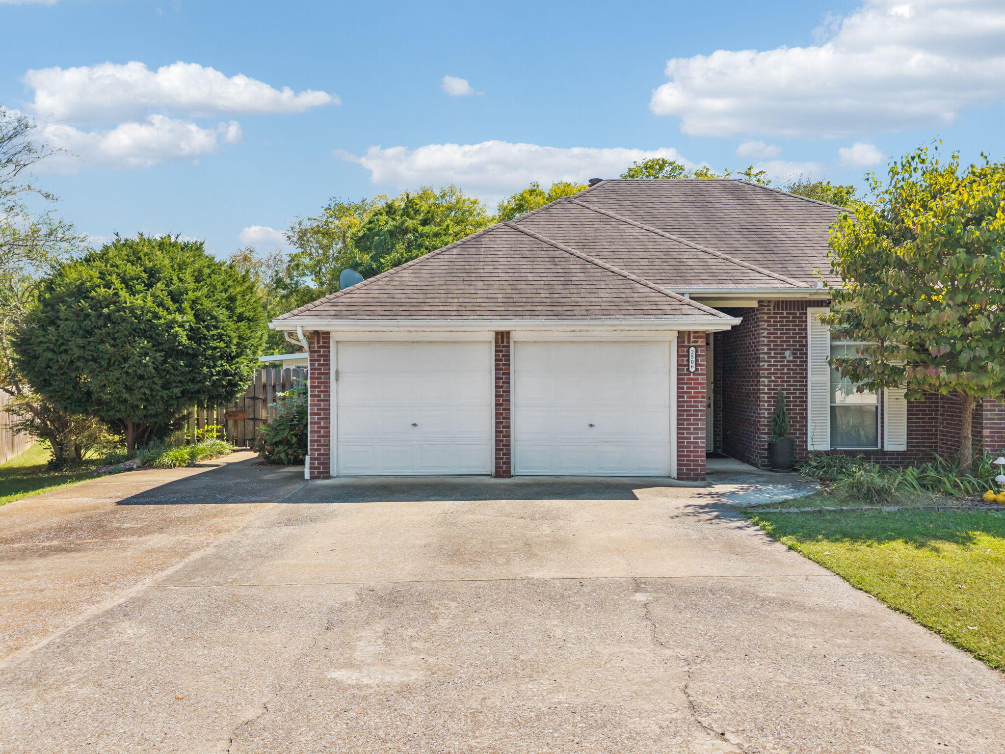 2506 Standifer Oaks Road Chattanooga, TN 37421 - Photo 2 of 42 4-2506 Standifer Oaks Rd Chattanooga -