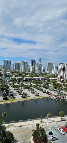 $269,900 | 500 Bayview Drive, Unit 1117, Sunny Isles Beach, FL 33160