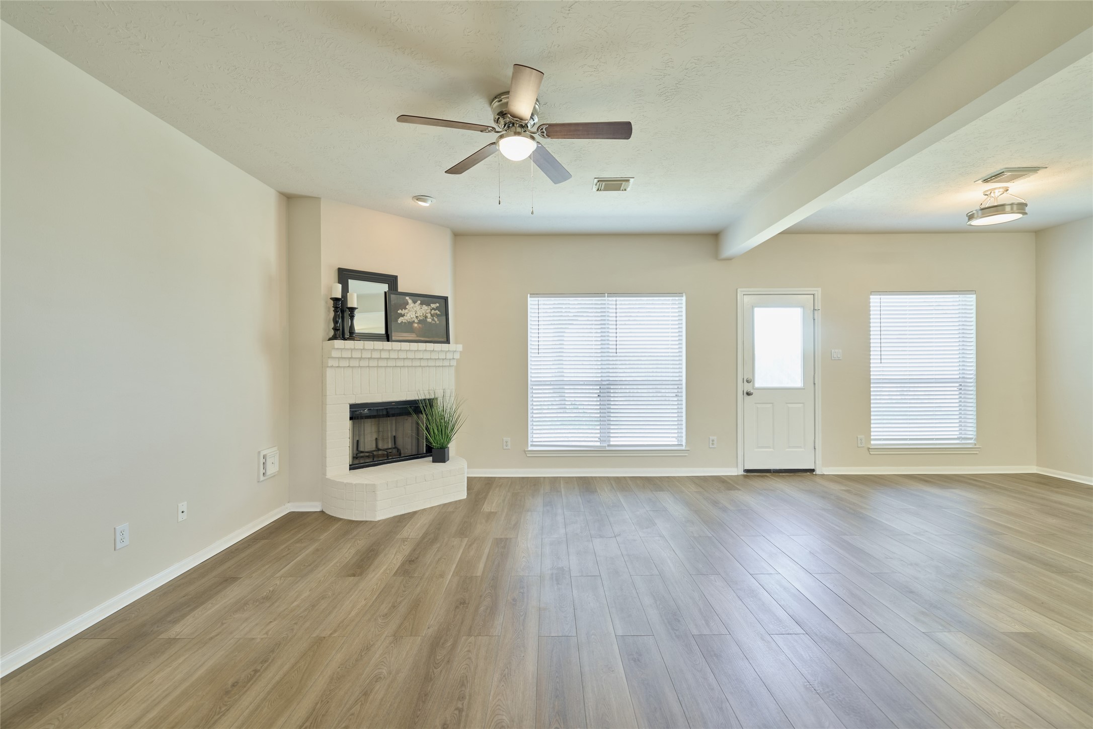 2823 Autumn Springs Lane Spring, TX 77373 - Photo 9 of 44