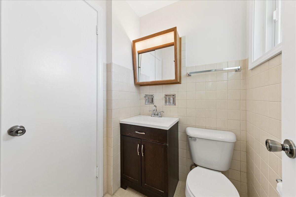 61 Miller Road Lake Zurich, IL 60047 - Photo 5 of 12
