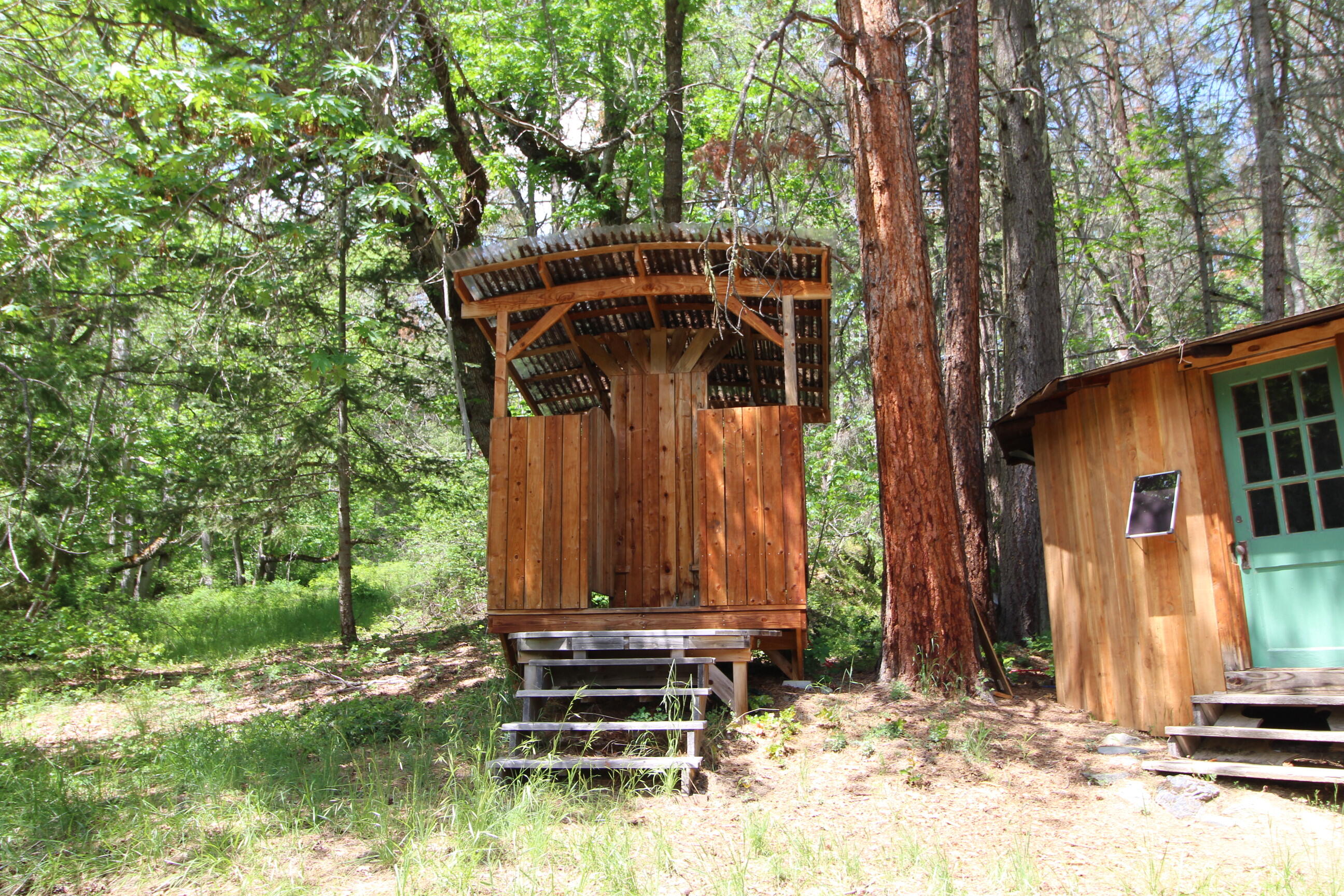 10000 Little Applegate Road Jacksonville, OR 97530 - Photo 71 of 141 10000 shower house 1