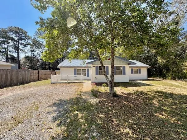 $2,100 | 4254 Lancaster Drive, Niceville, FL 32578
