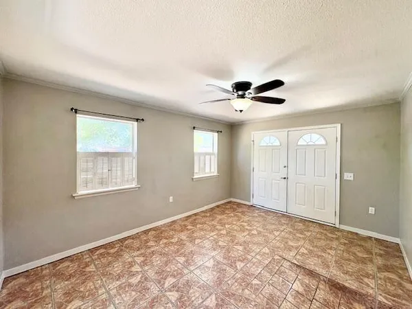 $2,100 | 4254 Lancaster Drive, Niceville, FL 32578