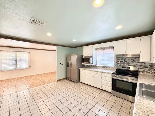 $2,100 | 4254 Lancaster Drive, Niceville, FL 32578