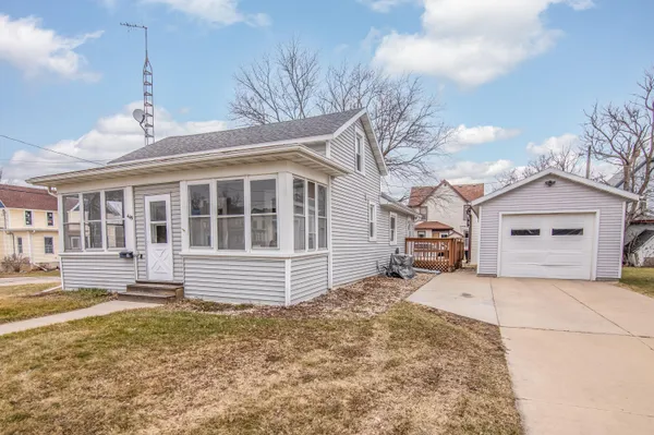 $249,000 | 449 Taylor Street, Waterloo, WI 53594