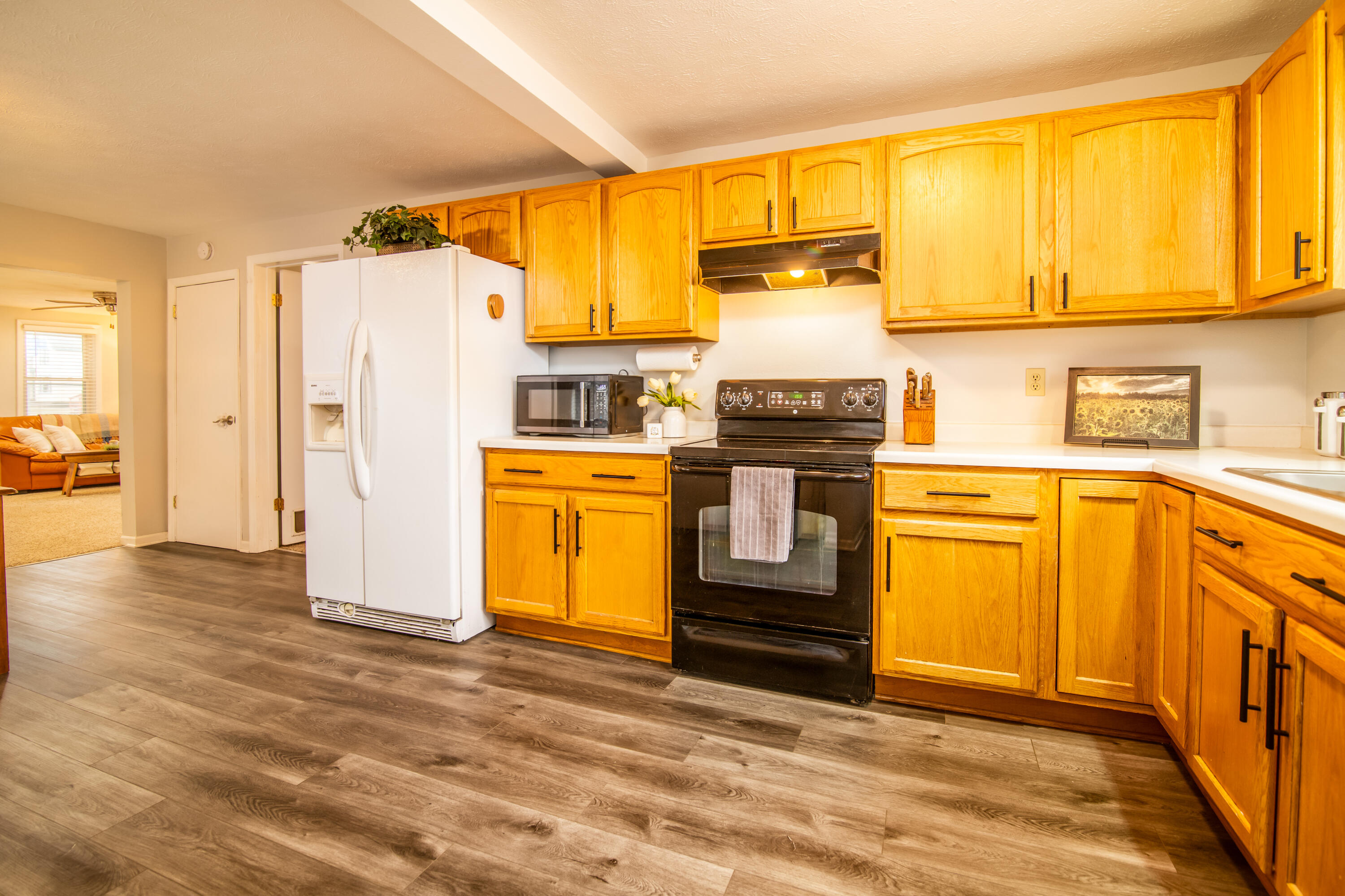 449 Taylor Street Waterloo, WI 53594 - Photo 19 of 37 Kitchen