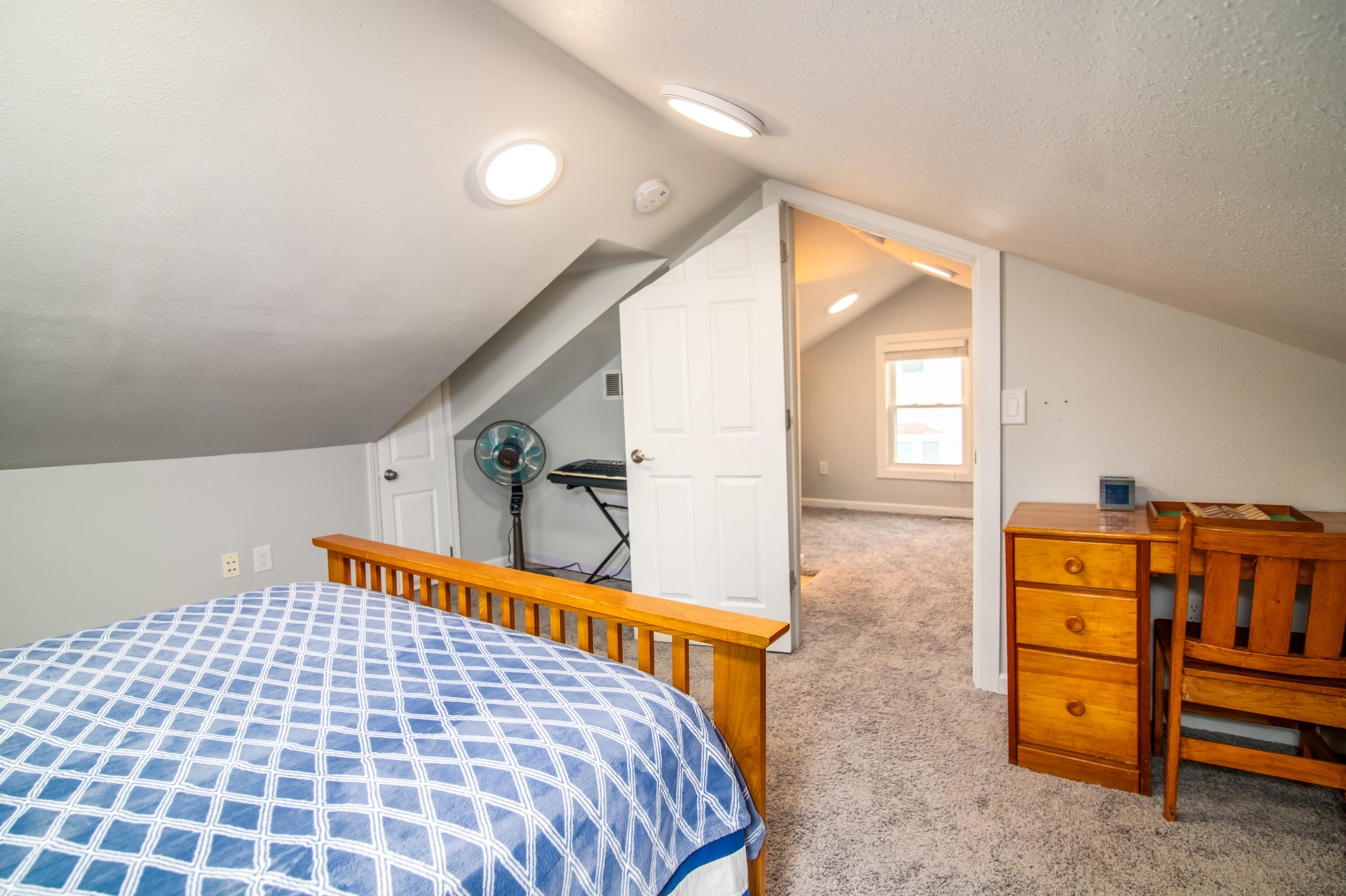 449 Taylor Street Waterloo, WI 53594 - Photo 29 of 37 Second Bedroom