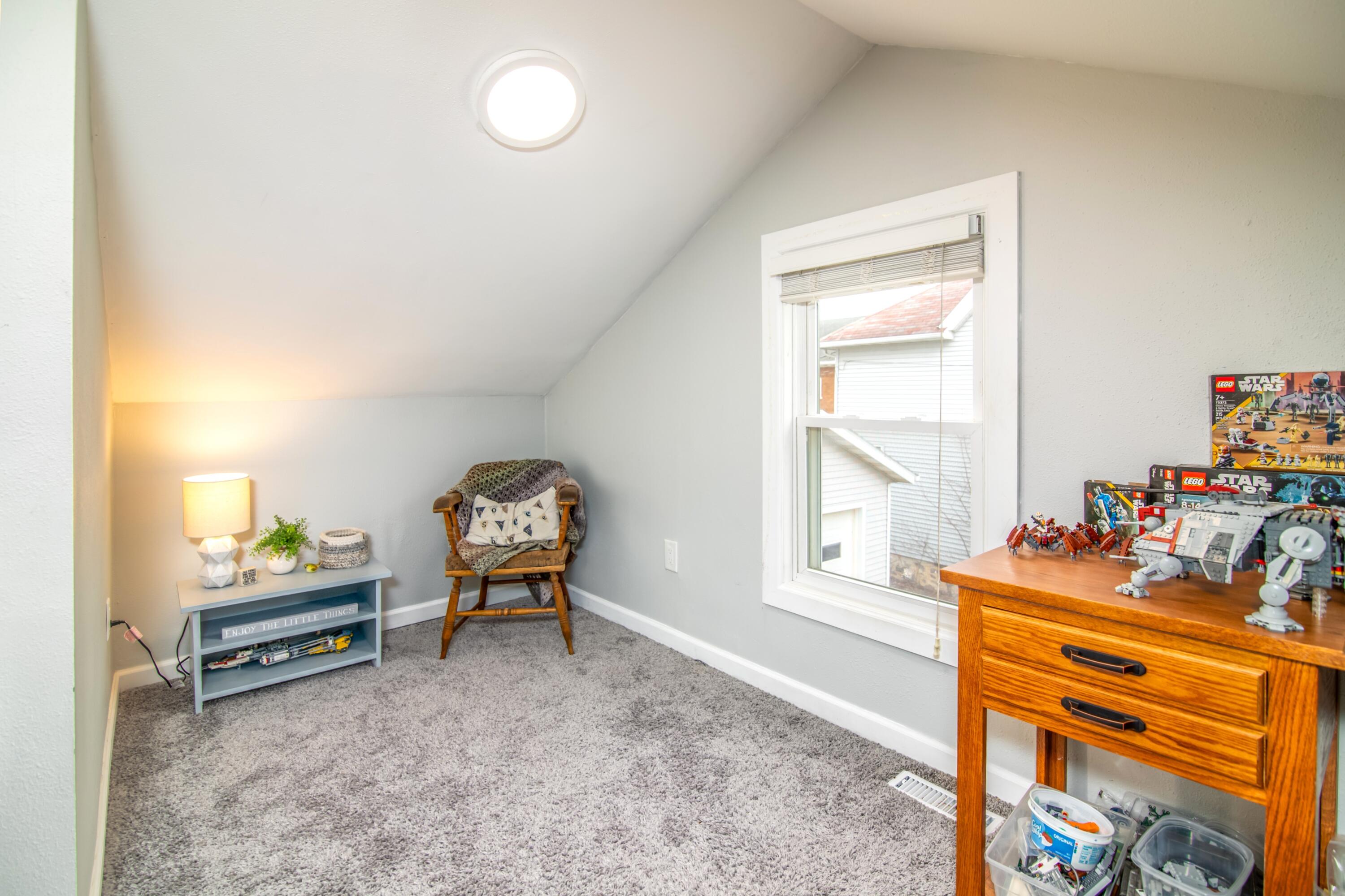 449 Taylor Street Waterloo, WI 53594 - Photo 31 of 37 Bonus Room