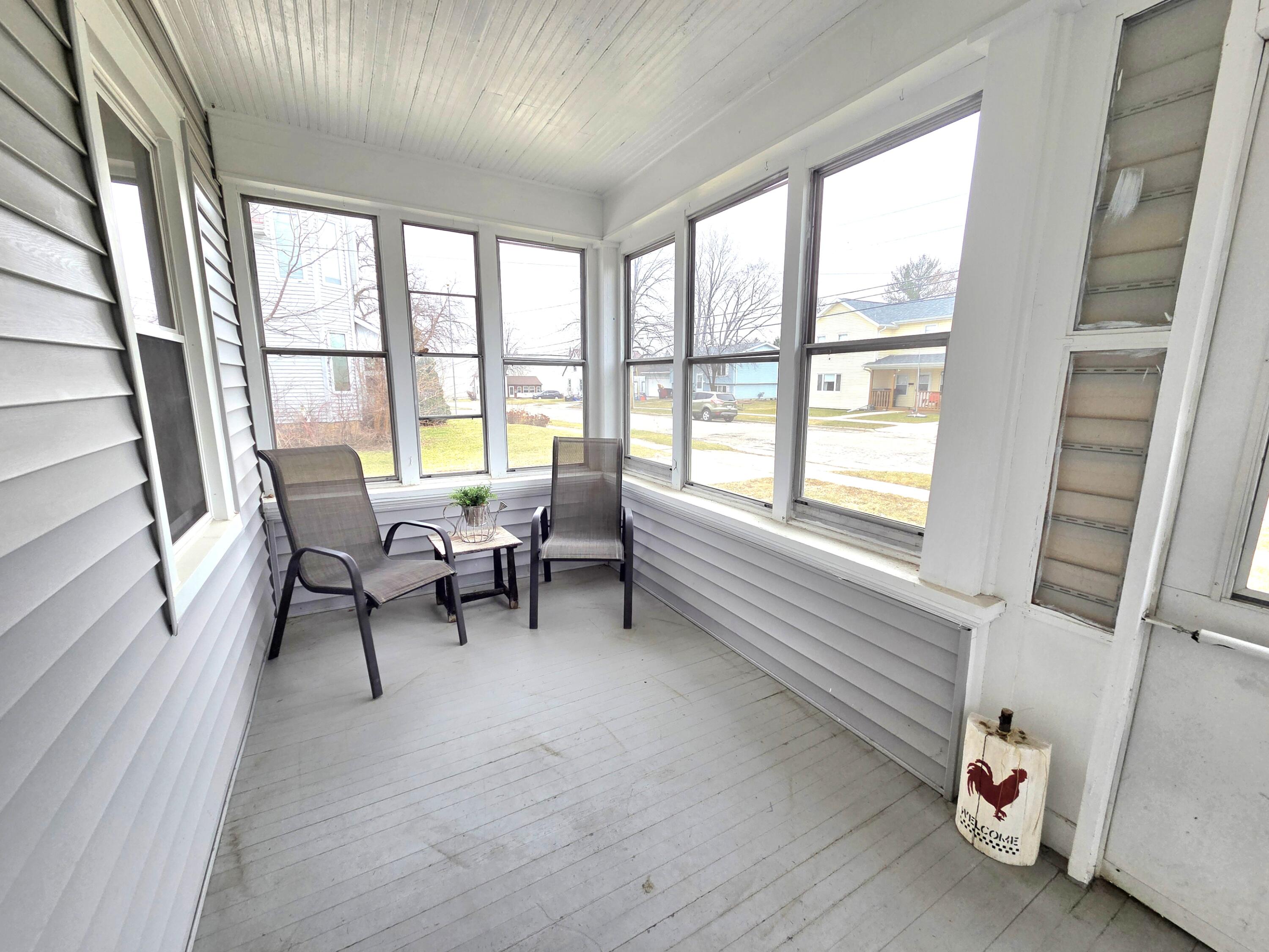 449 Taylor Street Waterloo, WI 53594 - Photo 34 of 37 Porch