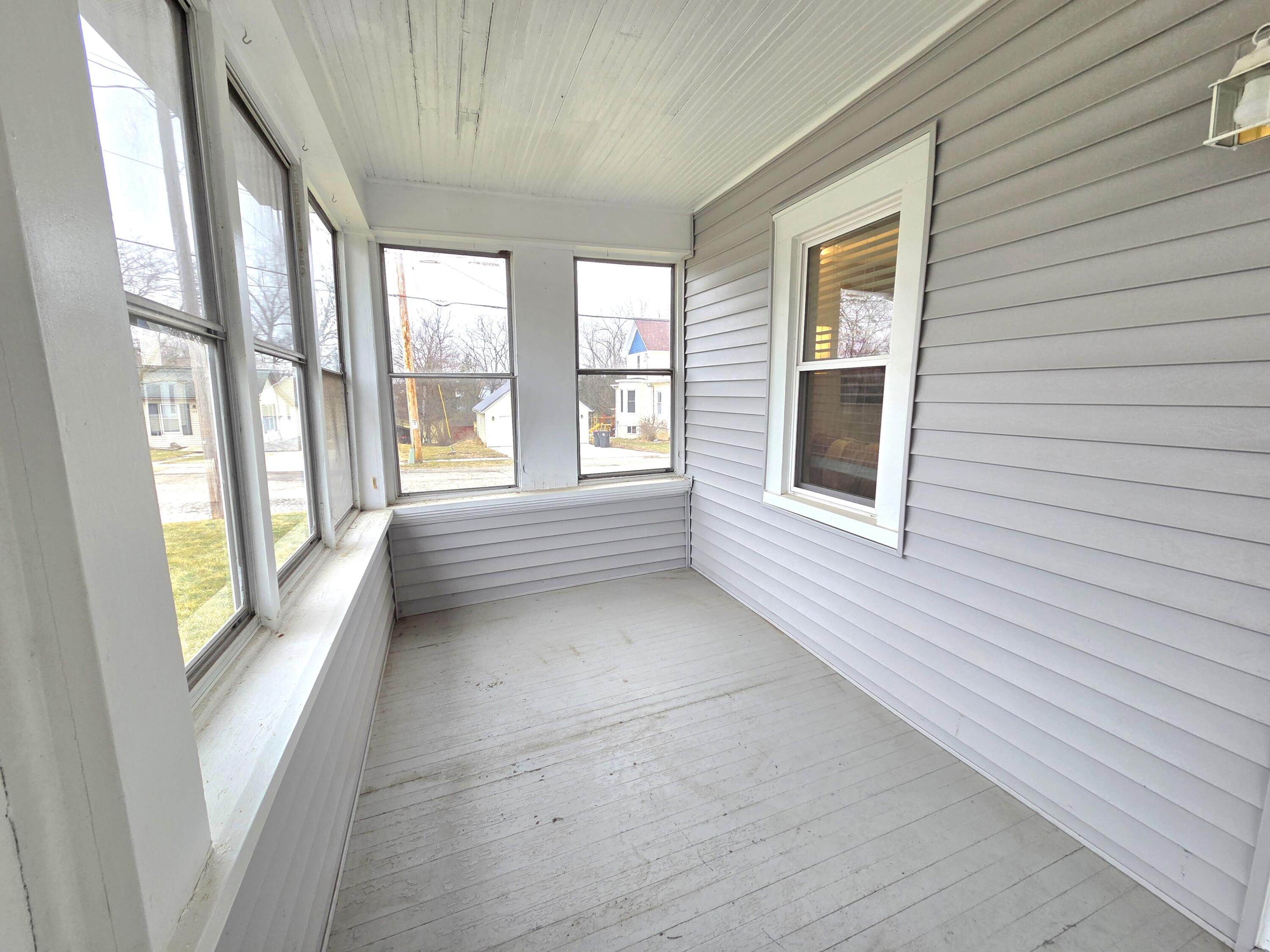 449 Taylor Street Waterloo, WI 53594 - Photo 35 of 37 Porch