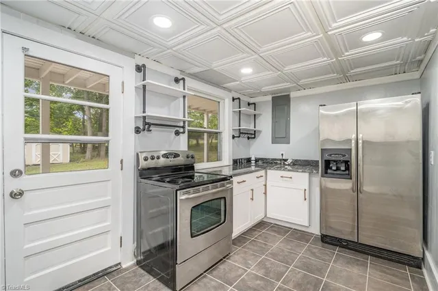 $720,000 | 4806 Trailwood Drive, Greensboro, NC 27407