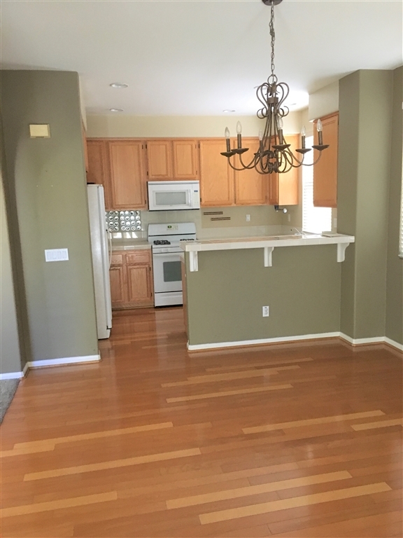 972 Teatro Circle El Cajon, CA 92021 - Photo 5 of 14 Upgraded flooring