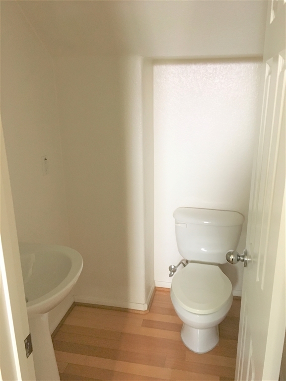 972 Teatro Circle El Cajon, CA 92021 - Photo 6 of 14 1/2 batch downstairs