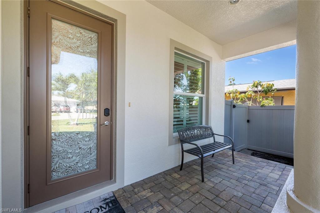 730 95th Avenue North Naples, FL 34108 - Photo 3 of 34